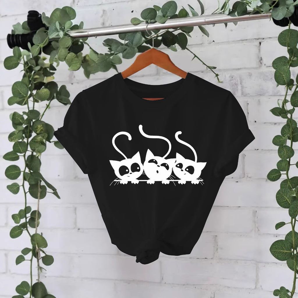 T-shirt with three cats round neck pullover short sleeved shirt