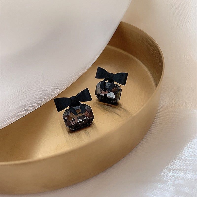 New joker Korean sweet Black bowknot Women Earrings fashion senior shiny crystal geometric square Stud Earrings Jewelry